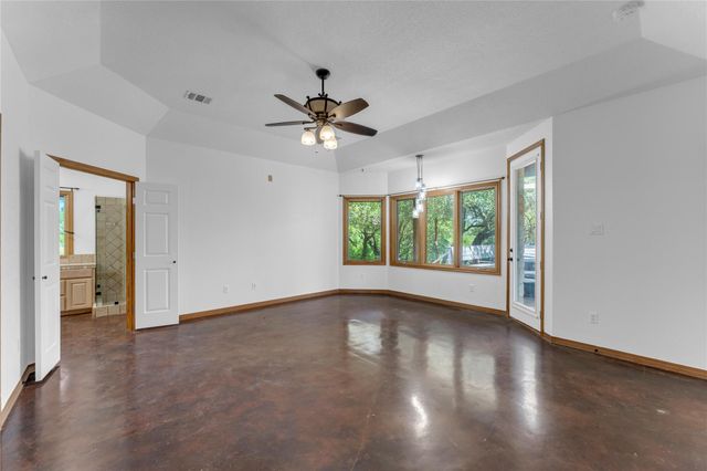 150 Pecan 2, Florence, TX 76527