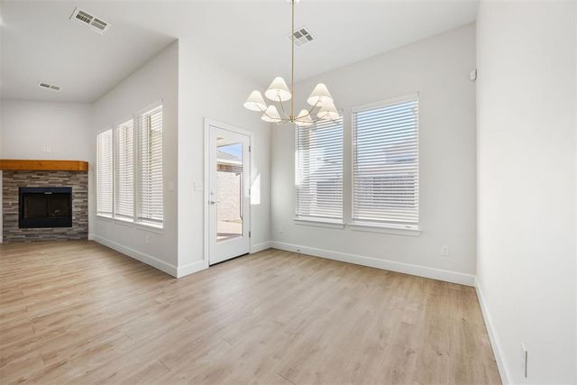 2316 Los Angeles Avenue, Edmond, OK 73034