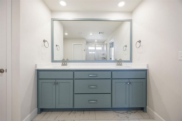 2316 Los Angeles Avenue, Edmond, OK 73034