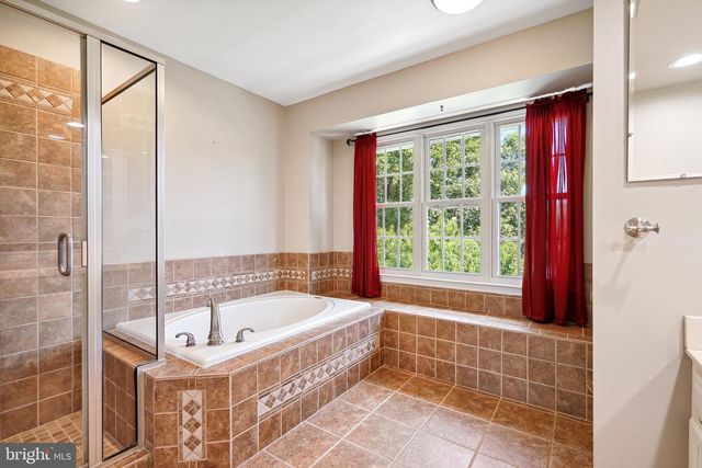 5406 LOMAX WAY, Woodbridge, VA 22193