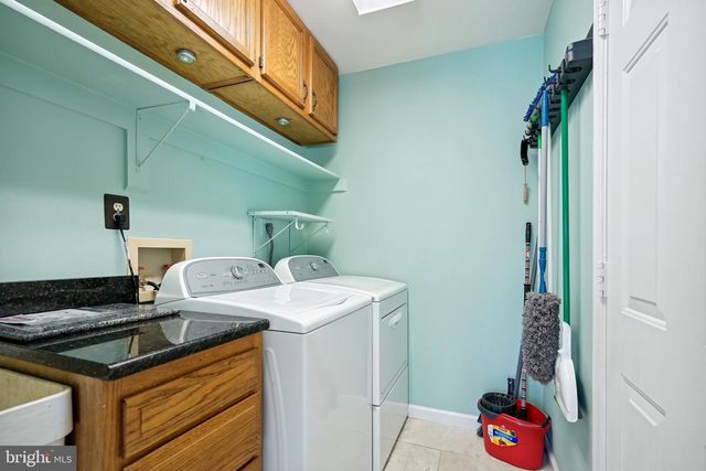 5406 LOMAX WAY, Woodbridge, VA 22193