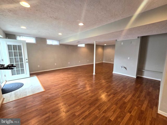 5406 LOMAX WAY, Woodbridge, VA 22193