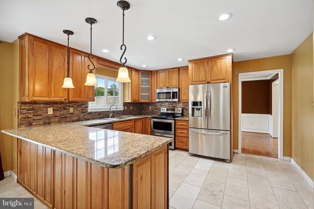 5406 LOMAX WAY, Woodbridge, VA 22193