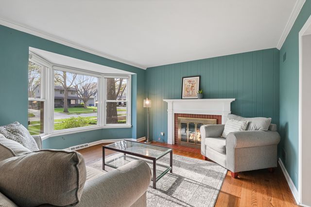 420 S Oak Street, Itasca, IL 60143