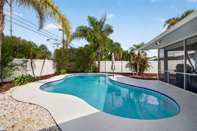 8220 QUAIL ROAD, Seminole, FL 33777