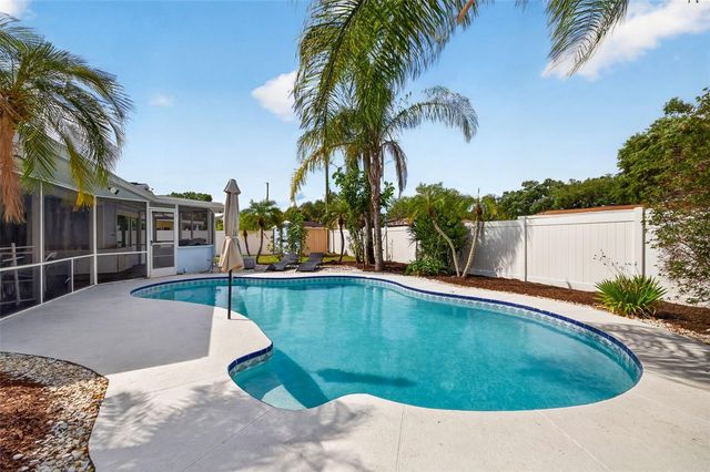 8220 QUAIL ROAD, Seminole, FL 33777