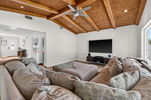 8220 QUAIL ROAD, Seminole, FL 33777