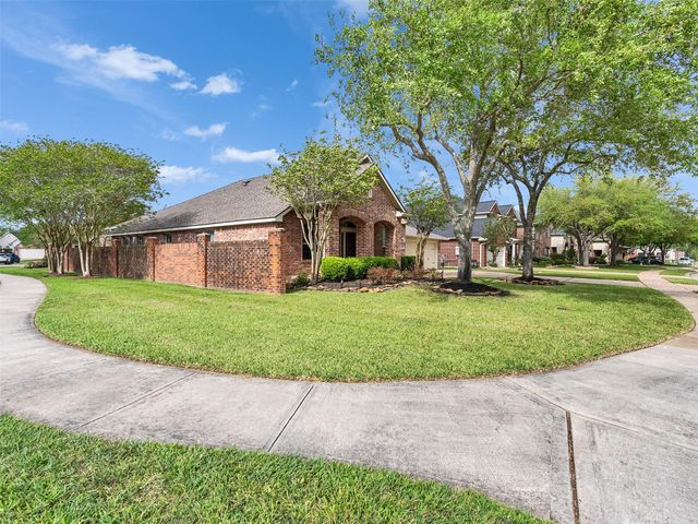 2109 Noblewood Court, League City, TX 77573