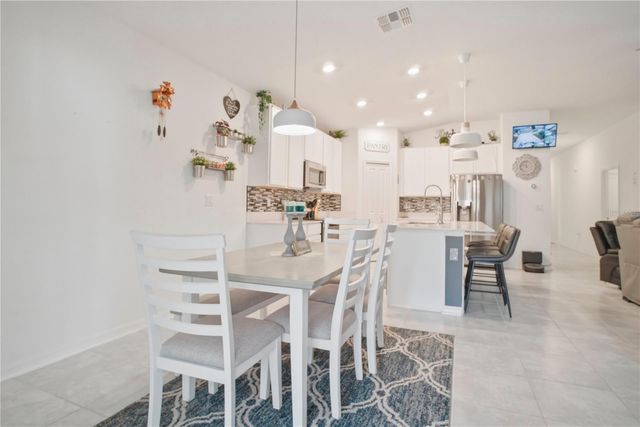 389 SINGING SANDS CIRCLE, Lake Wales, FL 33859