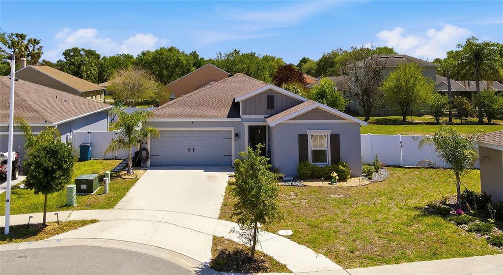 389 SINGING SANDS CIRCLE, Lake Wales, FL 33859