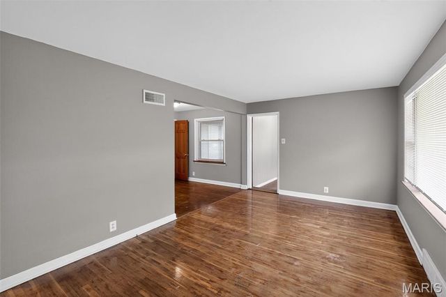 1233 Bosworth Drive, St Louis, MO 63137