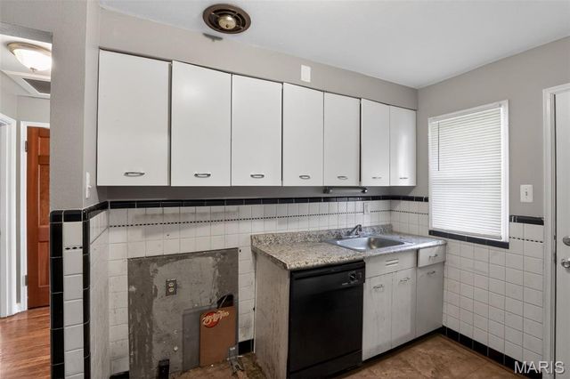1233 Bosworth Drive, St Louis, MO 63137