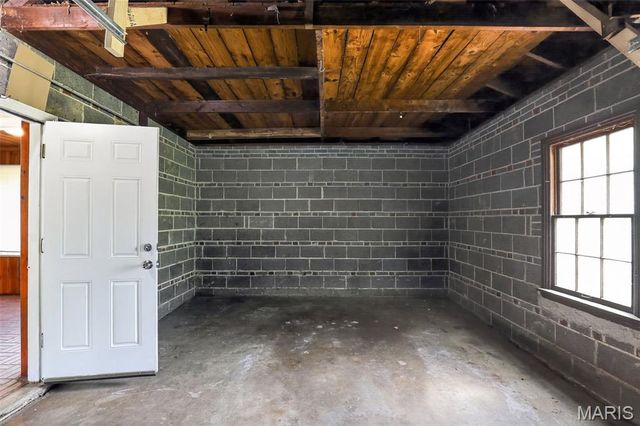 1233 Bosworth Drive, St Louis, MO 63137