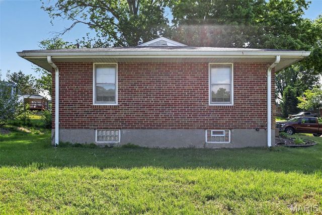 1233 Bosworth Drive, St Louis, MO 63137