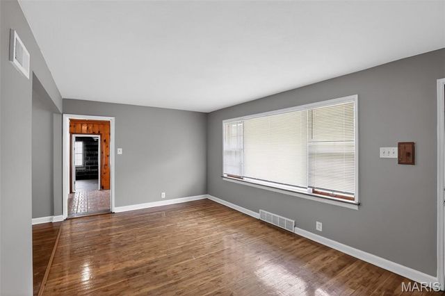 1233 Bosworth Drive, St Louis, MO 63137