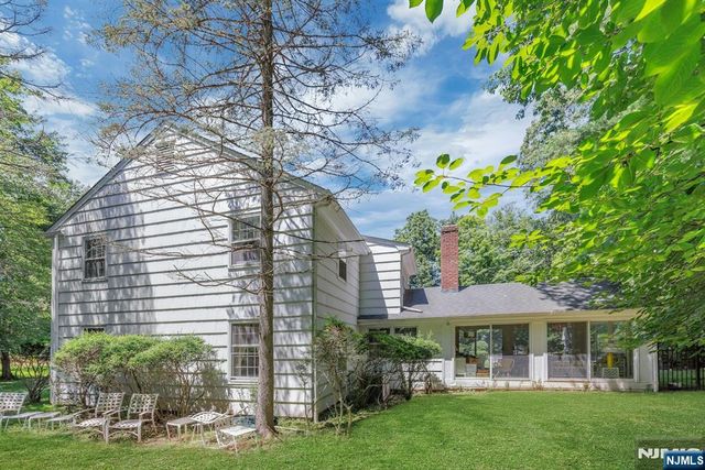 621 Winding Hollow Drive, Franklin Lakes, NJ 07417