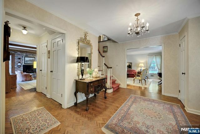 621 Winding Hollow Drive, Franklin Lakes, NJ 07417