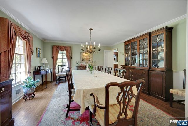 621 Winding Hollow Drive, Franklin Lakes, NJ 07417