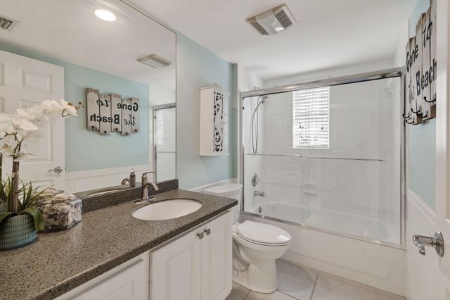 240 Poinciana Drive, Jupiter, FL 33458