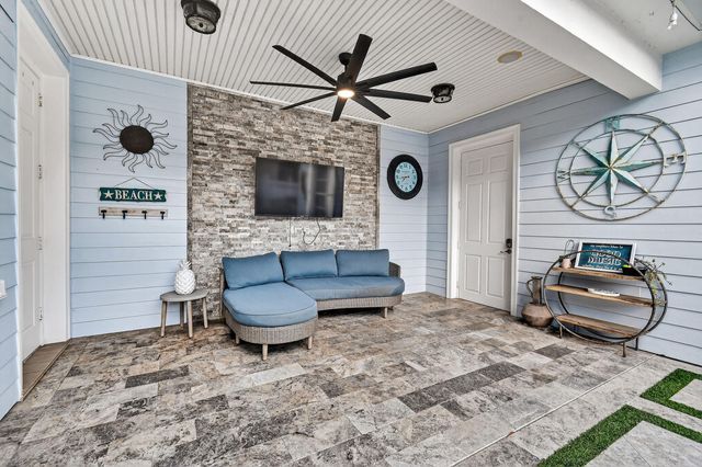 240 Poinciana Drive, Jupiter, FL 33458