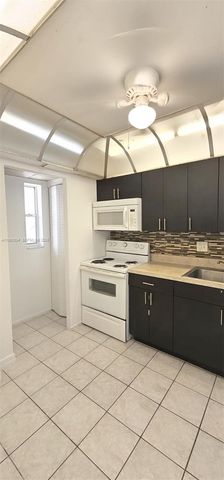 7911 N Colony Cir N 202, Tamarac, FL 33321