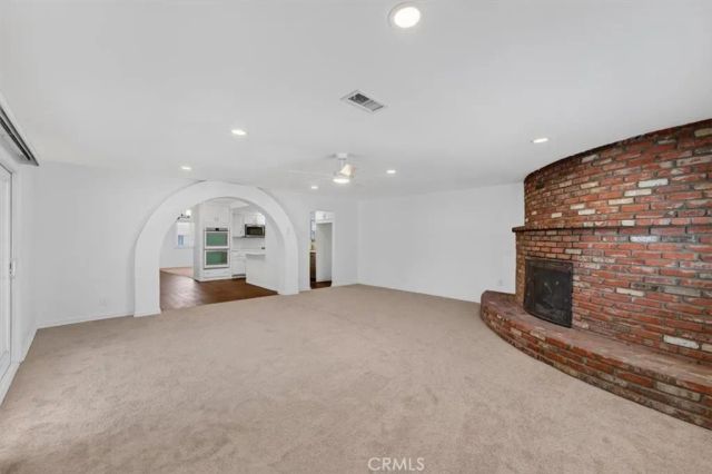 855 W 8th, Upland, CA 91786