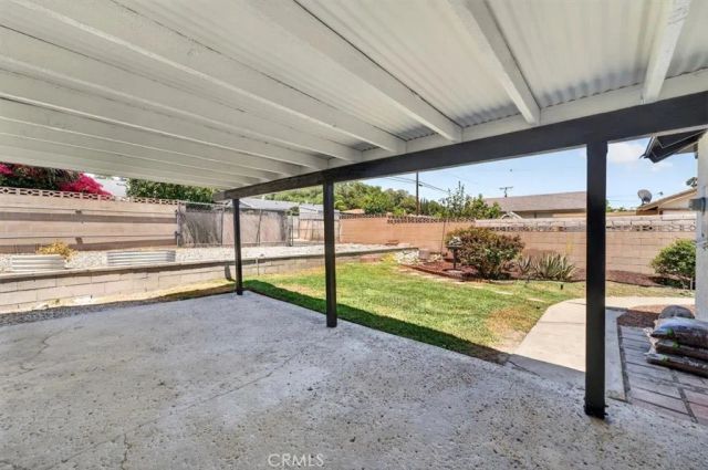 855 W 8th, Upland, CA 91786