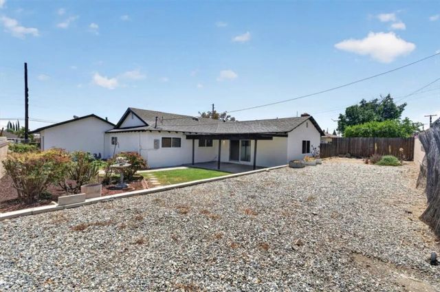 855 W 8th, Upland, CA 91786
