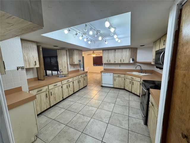 2343 ARDENWOOD DRIVE, Spring Hill, FL 34609