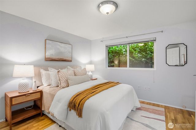 17630 Larch Way, Lynnwood, WA 98037