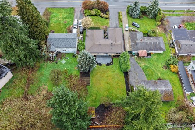 17630 Larch Way, Lynnwood, WA 98037