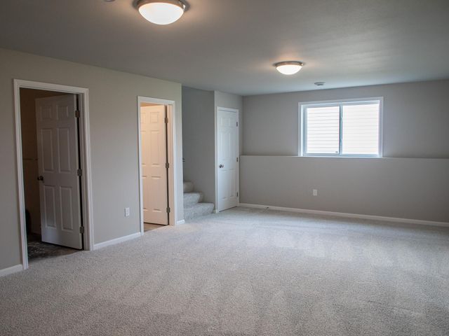 7895 Cottonwood Boulevard, Horace, ND 58104