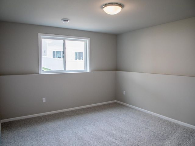 7895 Cottonwood Boulevard, Horace, ND 58104