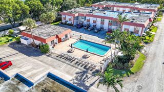 3550 NW 8th Ave 409, Pompano Beach, FL 33064