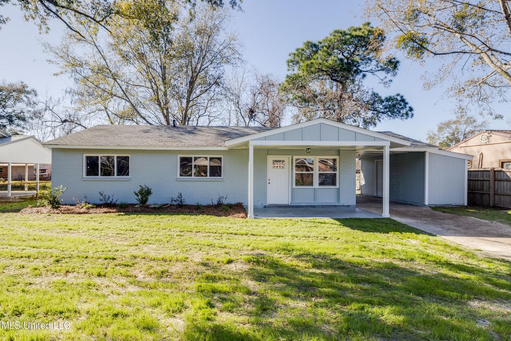 3211 Moreland Street, Pascagoula, MS 39567