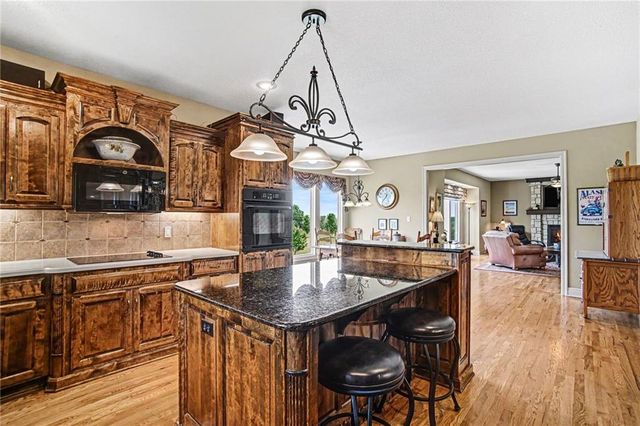 25162 176th Street, Leavenworth, KS 66048