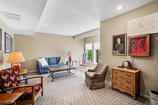 25162 176th Street, Leavenworth, KS 66048