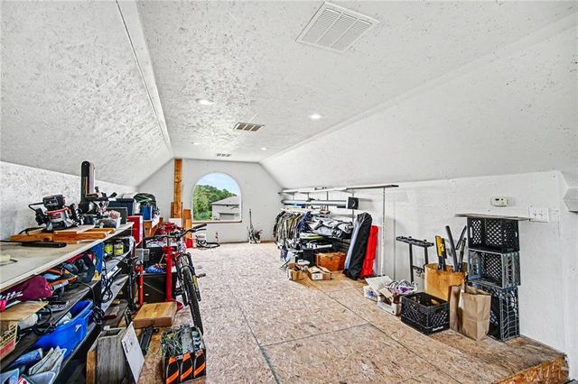 25162 176th Street, Leavenworth, KS 66048