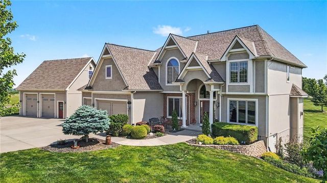 25162 176th Street, Leavenworth, KS 66048