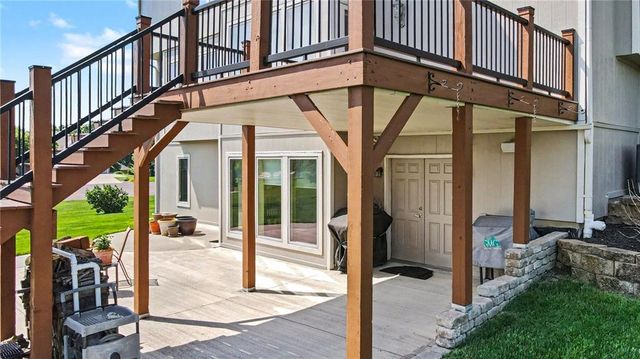 25162 176th Street, Leavenworth, KS 66048