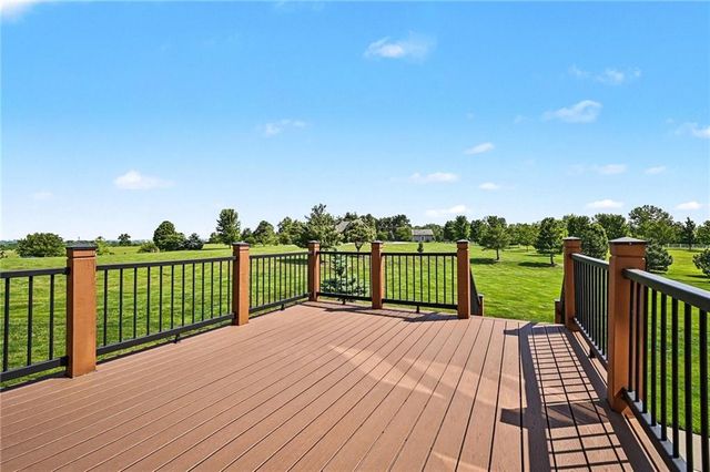 25162 176th Street, Leavenworth, KS 66048