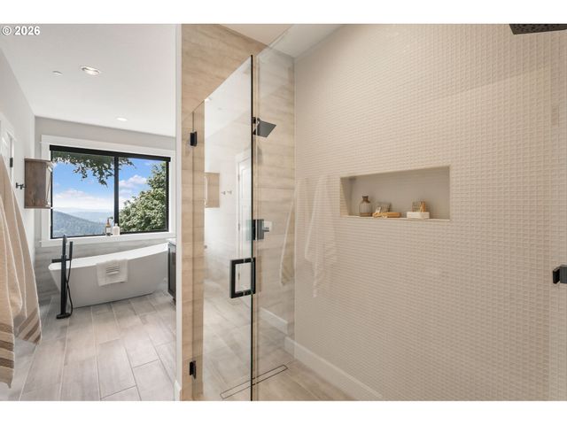 12035 Se WINTERCRESS Ct, Happy Valley, OR 97086