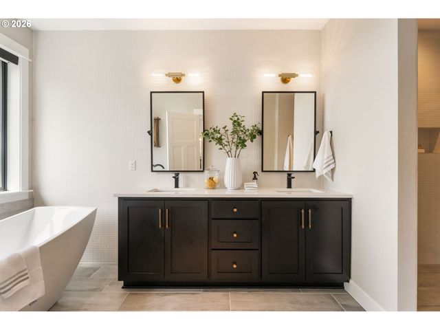 12035 Se WINTERCRESS Ct, Happy Valley, OR 97086