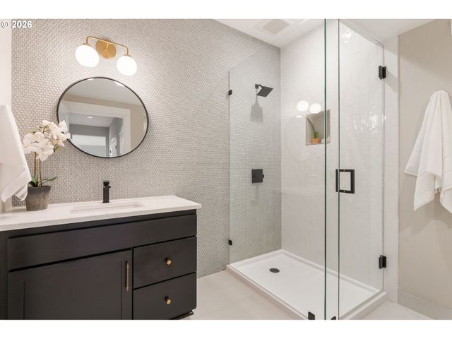 12035 Se WINTERCRESS Ct, Happy Valley, OR 97086