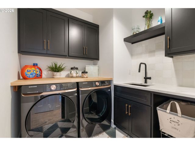 12035 Se WINTERCRESS Ct, Happy Valley, OR 97086