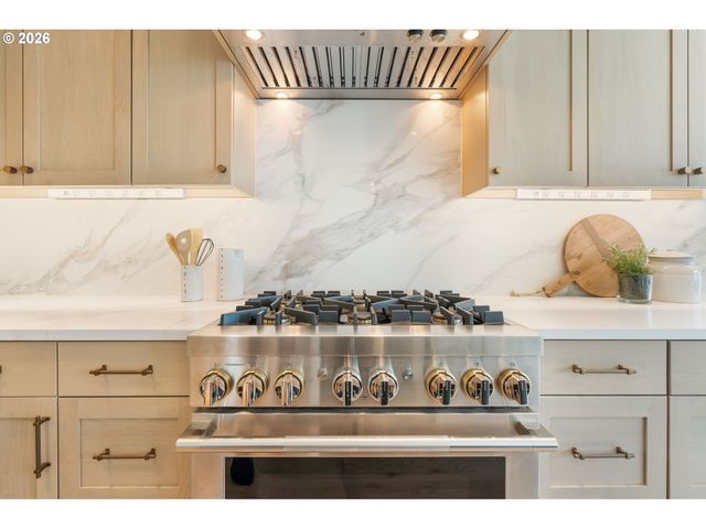 12035 Se WINTERCRESS Ct, Happy Valley, OR 97086