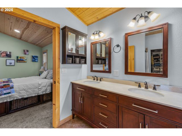 26508 RAINBOW Rd, Canyon City, OR 97820