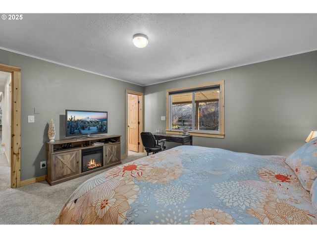 26508 RAINBOW Rd, Canyon City, OR 97820
