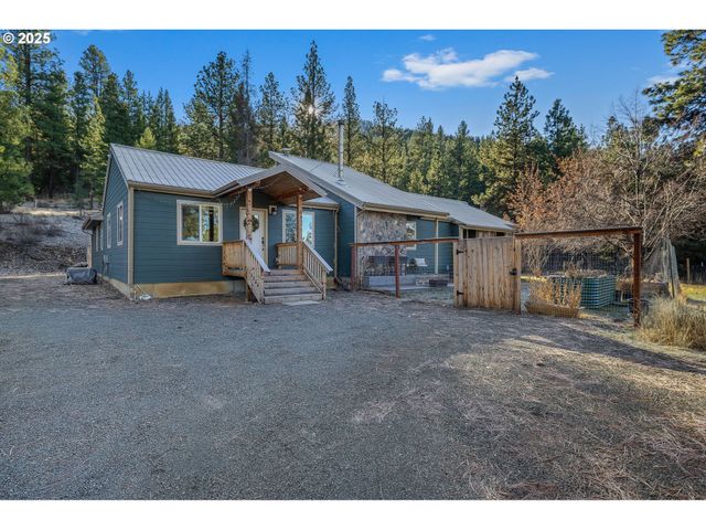 26508 RAINBOW Rd, Canyon City, OR 97820
