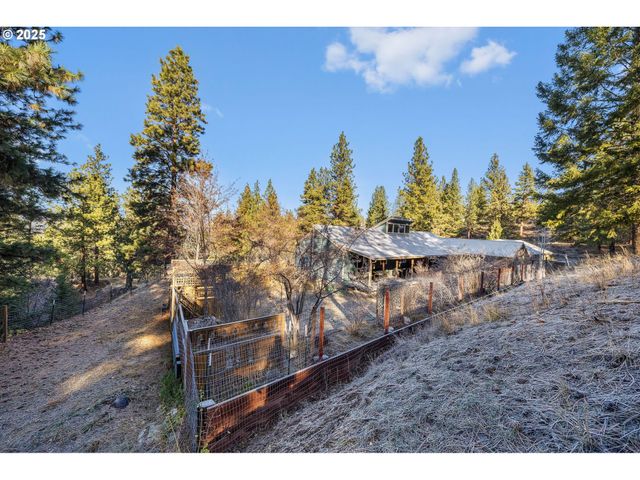 26508 RAINBOW Rd, Canyon City, OR 97820